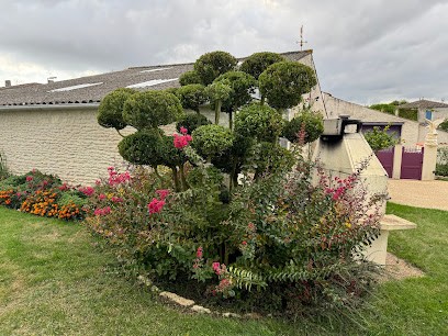 ESPACE SERVICES, Jardinier à Virollet