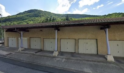 Espaces Verts Rhone-Alpes, Jardinier à Tenay