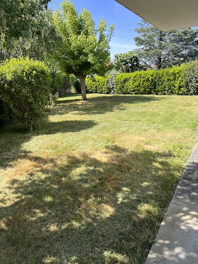 Dgservices Jardinier à Royan