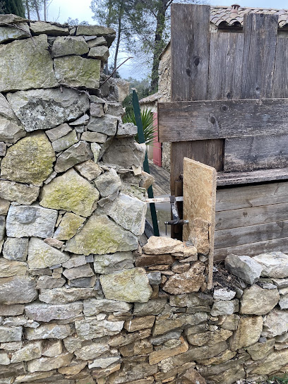 Terre De Garrigue Jardinier à Nîmes