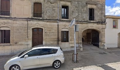 De Derrière Les Fagots, Jardinier à Uchaud