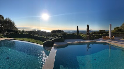 Priape Concept Garden, Jardinier à La Roquette-sur-Siagne